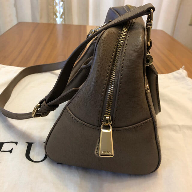 FURLA  ショルダーバッグ　2way