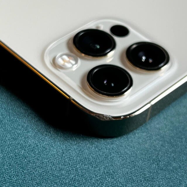 iPhone(アイフォーン)のiPhone 12 Pro 512GB SIMフリー ゴールド スマホ/家電/カメラのスマートフォン/携帯電話(スマートフォン本体)の商品写真