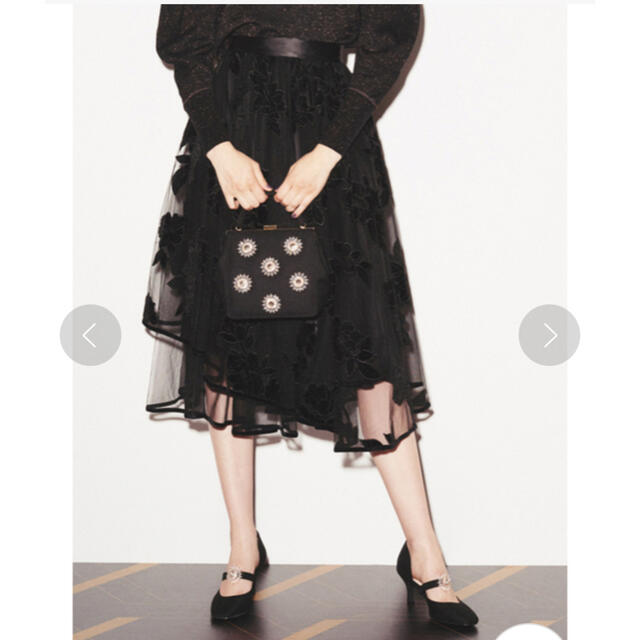 Lily Brown(リリーブラウン)の[リリーブラウン] ベロア刺繍ヘムラインスカート  レディースのスカート(ロングスカート)の商品写真