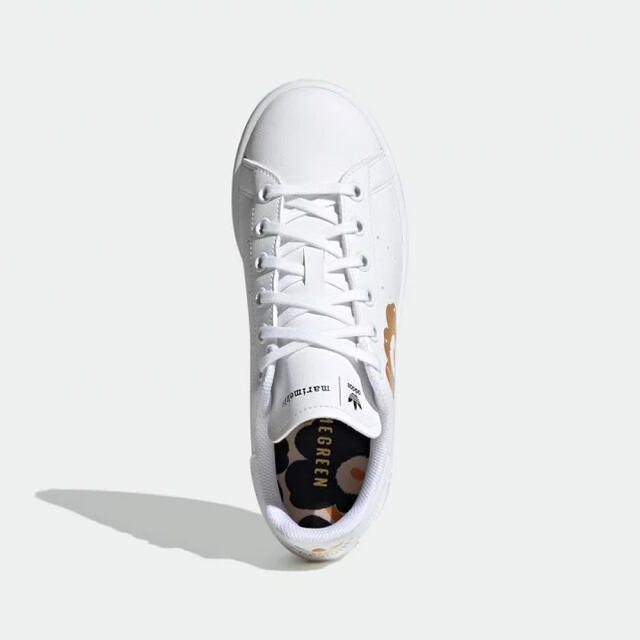 adidas(アディダス)のアディダス マリメッコ スタンスミス 新品未使用 23センチ 完売 レディースの靴/シューズ(スニーカー)の商品写真