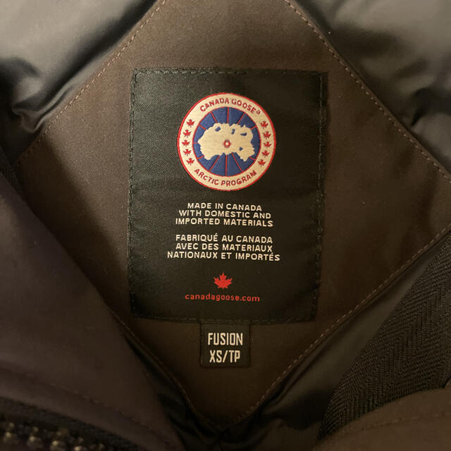 CANADA GOOSE(カナダグース)のカナダグース　ロスクレア　ブラウン レディースのジャケット/アウター(ダウンジャケット)の商品写真