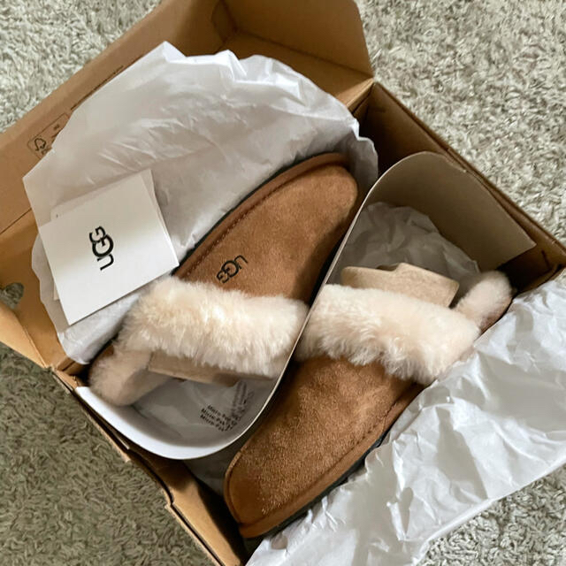 UGG - UGG ルームシューズ SCUFFETTE II 22サイズの通販 by 休日と土日は発送不可|アグならラクマ UGG - UGG ルームシューズ SCUFFETTE II 22サイズの通販 by 休日と土日は発送不可|アグならラクマ