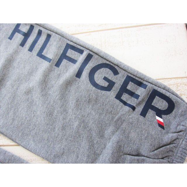 TOMMY HILFIGER(トミーヒルフィガー)のトミーヒルフィガー メンズ ロゴ スウェットパンツ L/〓YOG(コ) メンズのパンツ(その他)の商品写真