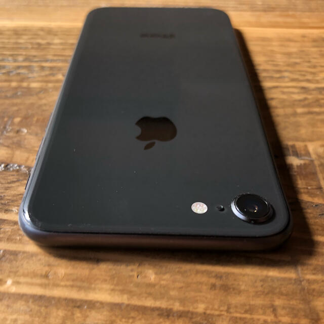 iPhone 8 Space Gray 64 GB SIMフリー +おまけケース www