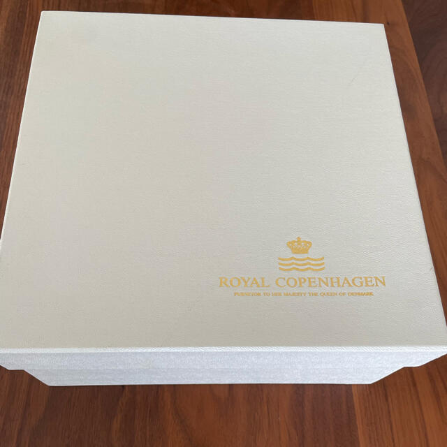 ROYAL COPENHAGEN(ロイヤルコペンハーゲン)のロイヤルコペンハーゲン　ブルーフルーテッドプレインプレート25㎝ インテリア/住まい/日用品のキッチン/食器(食器)の商品写真