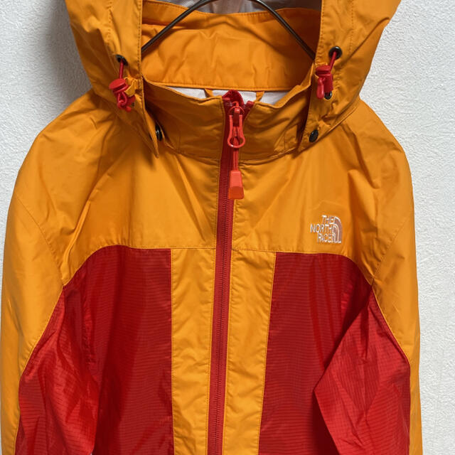 THE NORTH FACE(ザノースフェイス)の【新品タグ付き】ノースフェイス マウンテンパーカー ナイロンジャケット メンズのジャケット/アウター(マウンテンパーカー)の商品写真