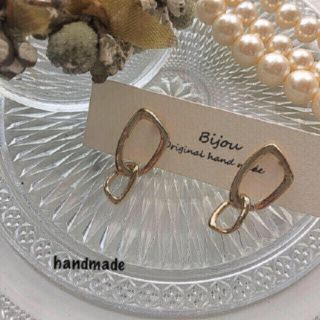 トゥデイフル(TODAYFUL)の＊再々入荷＊　gold design pierce(ピアス)