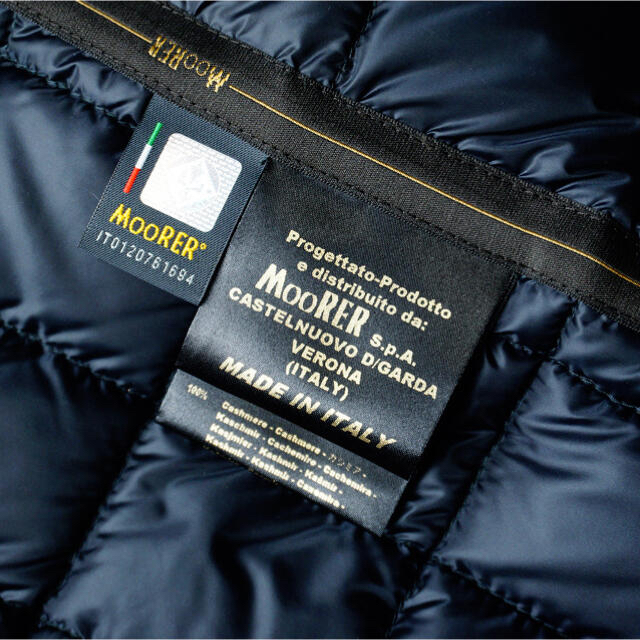 BRUNELLO CUCINELLI(ブルネロクチネリ)のうっちーラ様新品MOORERムーレーロロピアーナ100カシミアダウンコート52 メンズのジャケット/アウター(ダウンジャケット)の商品写真