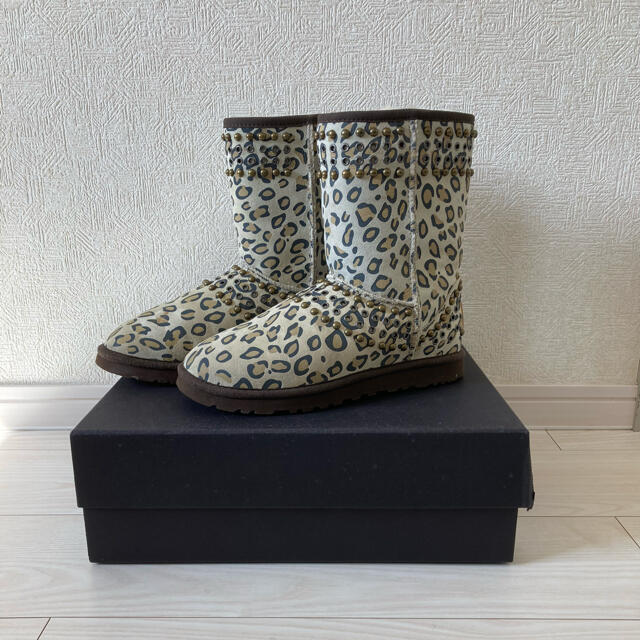 UGG & JIMMY CHOO ムートンブーツ