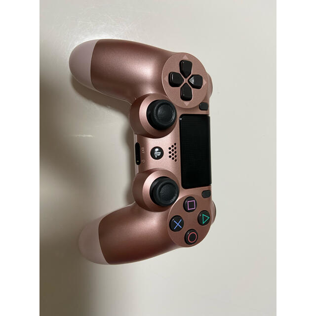 PlayStation4(プレイステーション4)の正規品DUALSHOCK®︎4 パールピンク エンタメ/ホビーのゲームソフト/ゲーム機本体(その他)の商品写真