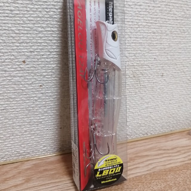 Megabass(メガバス)のカゲロウ 124F　メガバス スポーツ/アウトドアのフィッシング(ルアー用品)の商品写真