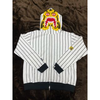 アベイシングエイプ(A BATHING APE)のA BATHING  APE BAPE タイガーパーカー　阪神　タイガース(パーカー)