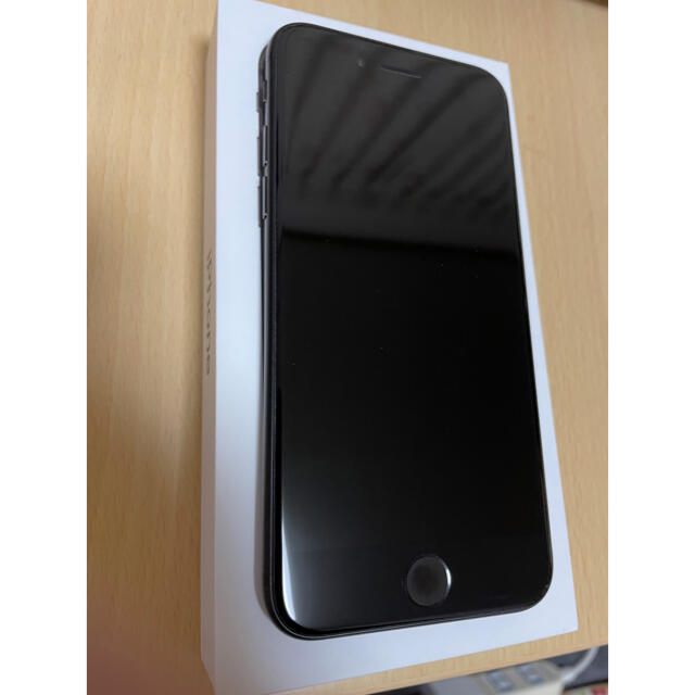 iPhone SE 2世代（SE2）ブラック64GBSIMフリー 1