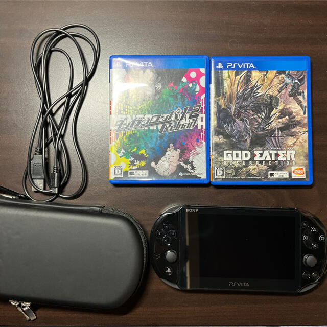 PlayStation Vita PCH-2000 ソフト付きpsvita