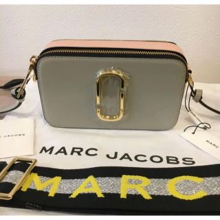 マークジェイコブス(MARC JACOBS)の【クリスマス限定割引】♡MARC JACOBS♡ショルダーバッグ♡新品未使用♡(ショルダーバッグ)