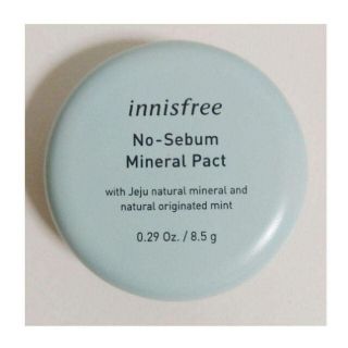 イニスフリー(Innisfree)の【新品】イニスフリー ミネラルパクト 8.5g(フェイスパウダー)