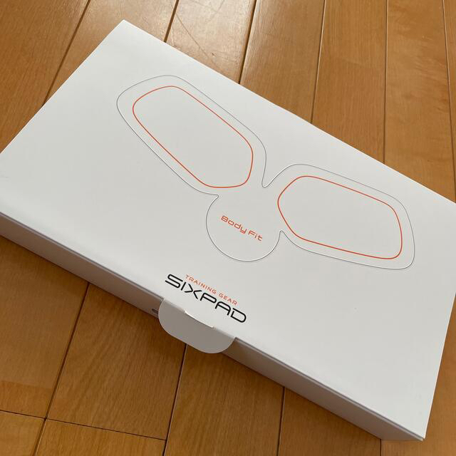 SIXPAD(シックスパッド)のkumegawa様専用　SIXPAD Body Fit シックスパッド　 スポーツ/アウトドアのトレーニング/エクササイズ(トレーニング用品)の商品写真