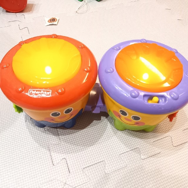 Fisher-Price(フィッシャープライス)のフィッシャープライス　おいかけて!　ボンゴボンゴ キッズ/ベビー/マタニティのおもちゃ(知育玩具)の商品写真