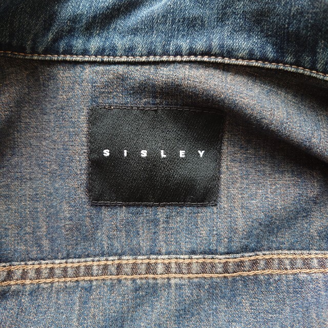 Sisley(シスレー)のSISLEY デニムジャケット レディースのジャケット/アウター(Gジャン/デニムジャケット)の商品写真