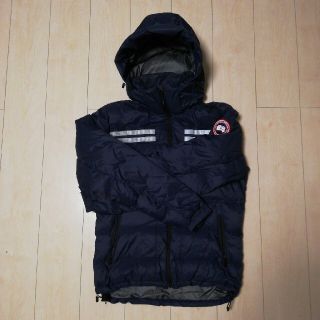 カナダグース(CANADA GOOSE)のカナダグース　ダウン　XSサイズ(ダウンジャケット)