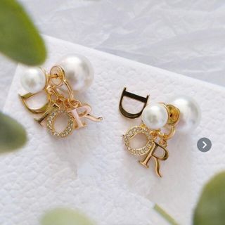 Dior ピアス(ピアス)