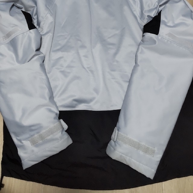 イージスオーシャン防水防寒スーツ（上下組）ライトグレーＭサイズ