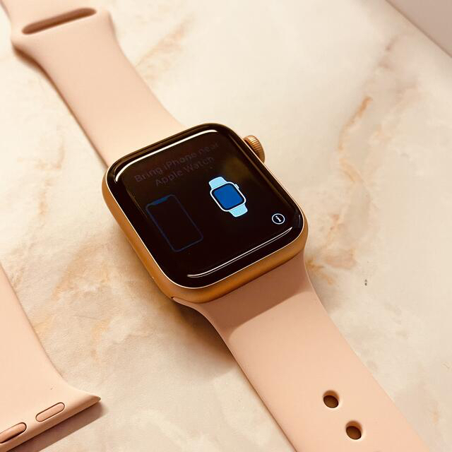 Apple Watch Series 4 GPSモデル 40mm ゴールド美品！