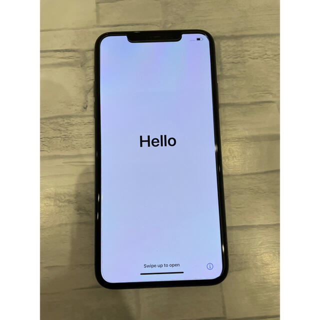 Apple(アップル)のiPhone11proMAX 256GB docomo SIMロック解除済 スマホ/家電/カメラのスマートフォン/携帯電話(スマートフォン本体)の商品写真