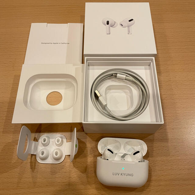 Apple(アップル)のApple AirPods Pro 純正 正規品 スマホ/家電/カメラのオーディオ機器(ヘッドフォン/イヤフォン)の商品写真