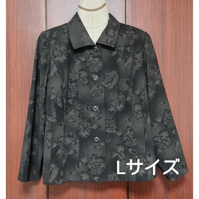 ステンカラーのジャケット バラの花柄 ブラック