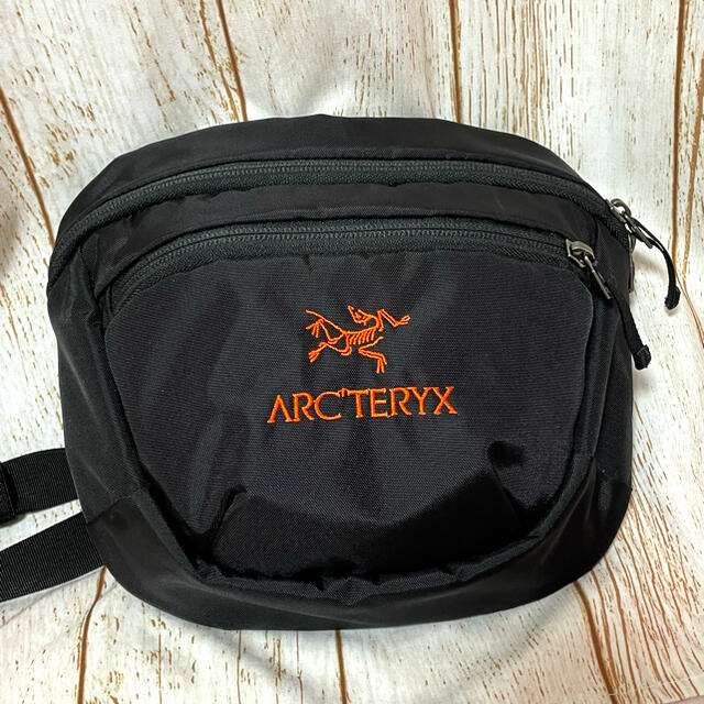 ARC'TERYX × BEAMS / 別注 MANTIS 2 - ボディーバッグ