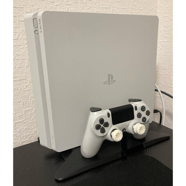 PlayStation4(プレイステーション4)のタコ様専用　プレイステーション4 エンタメ/ホビーのゲームソフト/ゲーム機本体(家庭用ゲーム機本体)の商品写真