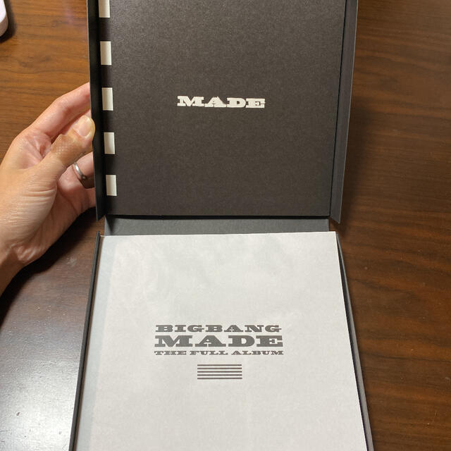 BIGBANG(ビッグバン)のMADE-DELUXE EDITION- エンタメ/ホビーのDVD/ブルーレイ(ミュージック)の商品写真