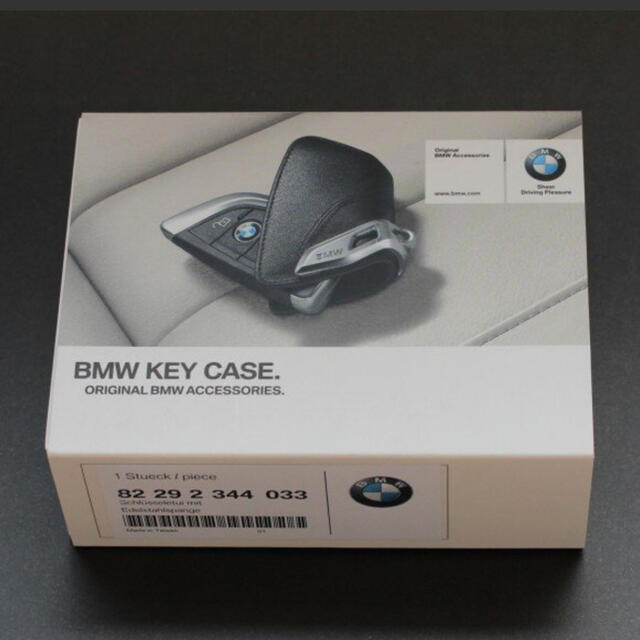 BMW(ビーエムダブリュー)のBMW正規品レザーキーケースブラック 自動車/バイクの自動車(車外アクセサリ)の商品写真