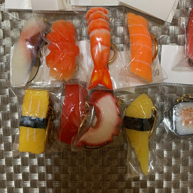 高品質の激安 11/8まで値下げ！！ 食品サンプル 寿司セット キーホルダーの キーホルダー