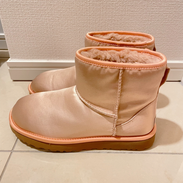 ????新品????UGG サテン CLASSIC MINI  ピンク