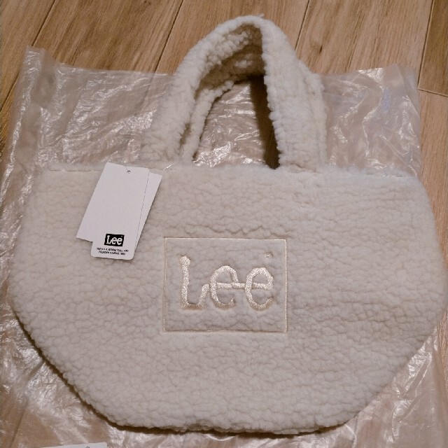 Lee(リー)の新品 Lee ボアバッグ ホワイト ミニトート モコモコ レディースのバッグ(ハンドバッグ)の商品写真