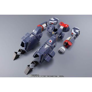 バンダイ(BANDAI)の送料無料 DX超合金 VF-1J対応アーマードパーツセット(アニメ/ゲーム)