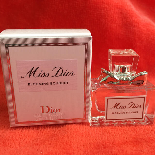Miss Dior ミスディオール ミニ香水 箱付き | フリマアプリ ラクマ