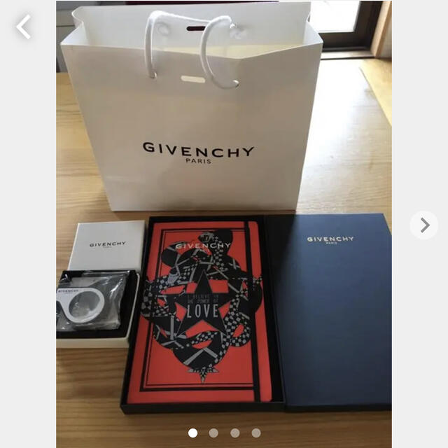 GIVENCHY(ジバンシィ)の非売品GIVENCHYのノベルティセット インテリア/住まい/日用品の文房具(その他)の商品写真