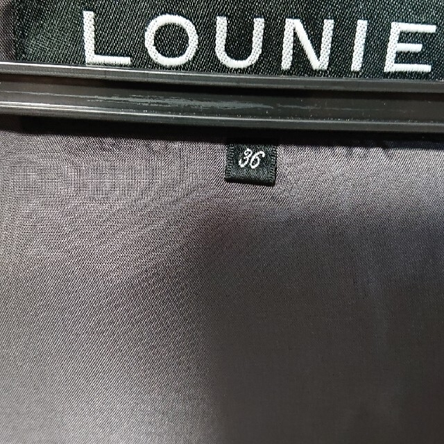 LOUNIE(ルーニィ)のサキソニーストレッチ　ダウンベスト レディースのジャケット/アウター(ダウンベスト)の商品写真