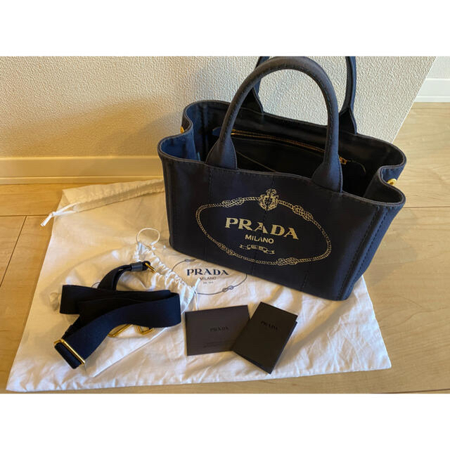 プラダ　PRADA カナパトートバッグ