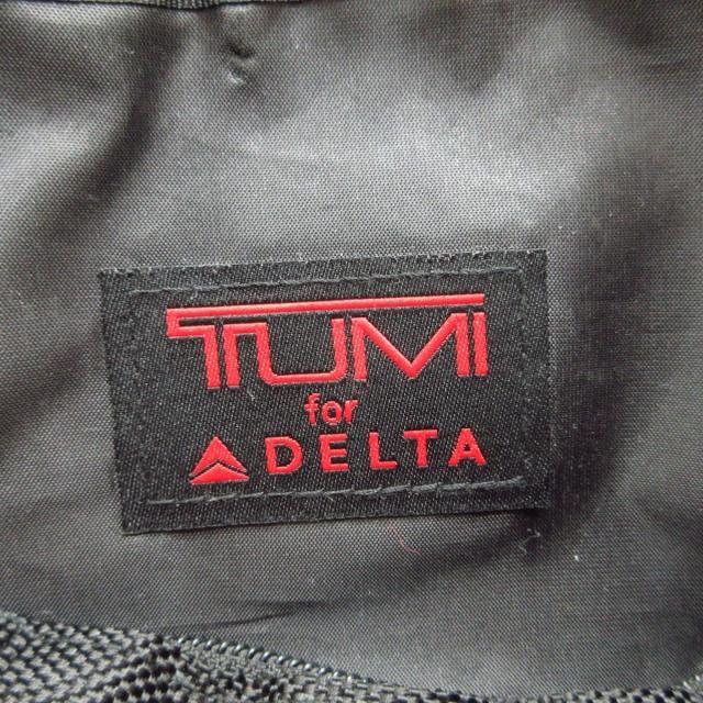 TUMI(トゥミ)のTUMI(トゥミ) ポーチ美品  - 黒 DELTA レディースのファッション小物(ポーチ)の商品写真