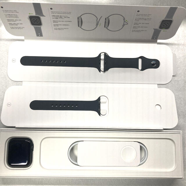 【おまけ付き】Apple Watch Series 6 44mm GPS メンズの時計(腕時計(デジタル))の商品写真