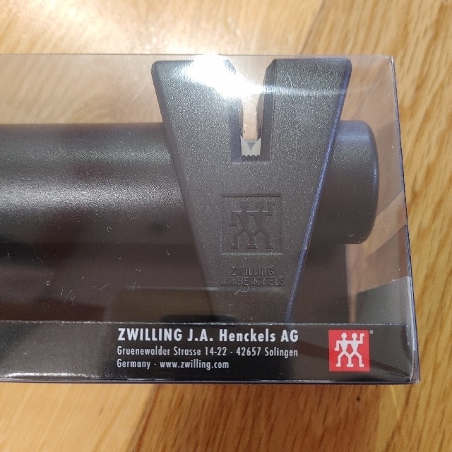 Zwilling J.A. Henckels(ツヴィリングジェイエーヘンケルス)の新品未開封！ツインシャープ包丁研ぎ器 インテリア/住まい/日用品のキッチン/食器(調理道具/製菓道具)の商品写真