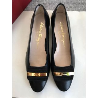 サルヴァトーレフェラガモ(Salvatore Ferragamo)の(みさき様売約済)フェラガモ♡上品フラットシューズ♡サイズ5C(バレエシューズ)