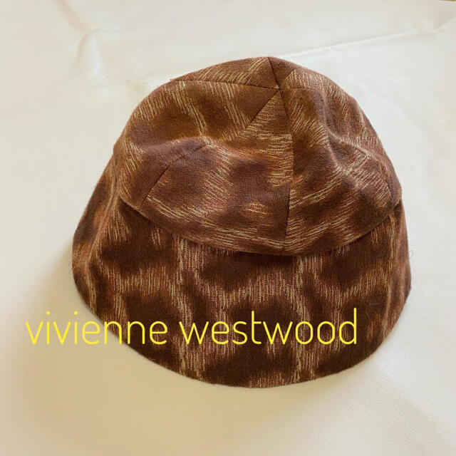 Vivienne Westwood(ヴィヴィアンウエストウッド)のvivienne westwood ヴィヴィアンウエストウッド　レオパード　帽子 レディースの帽子(ハット)の商品写真