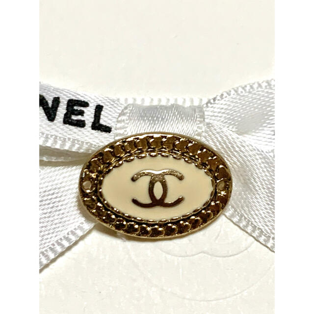 送料無料 シャネルボタン♡クリーム✖ゴールド CHANELプレート