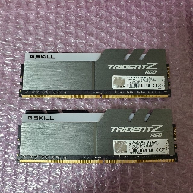 G.Skill Trident Z RGB 3200 8GB×2枚組（16GB）