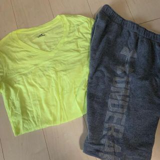 アンダーアーマー(UNDER ARMOUR)のアンダーアーマー　パンツ　Tシャツ(Tシャツ(半袖/袖なし))